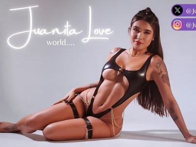 stripchat JuaniitaLove