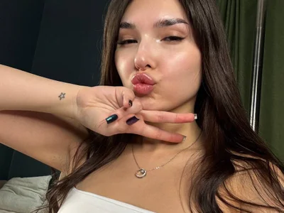 stripchat LoraAtcher