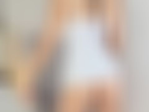 Bella Anal webcam from United Kingdom